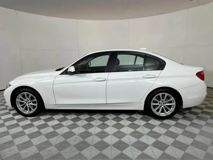 Used 2016 BMW 3 Series 320i sports-auto - WeBuyCars JHB South Used 2016 BMW 3 Series 320i sports-auto - WeBuyCars JHB South