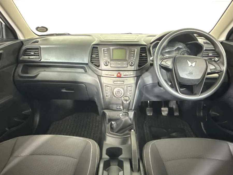 Used 2023 Mahindra XUV300 1.2T W4 - WeBuyCars The Dome