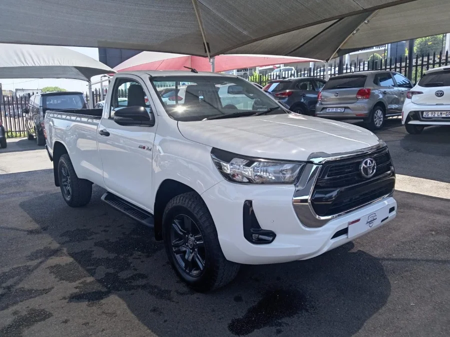 Used 2024 Toyota Hilux 2.4GD-6 single cab 4x4 Raider manual - Jambo Motors Used 2024 Toyota Hilux 2.4GD-6 single cab 4x4 Raider manual - Jambo Motors