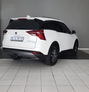 New 2025 Mahindra XUV700 2.0T AX7L