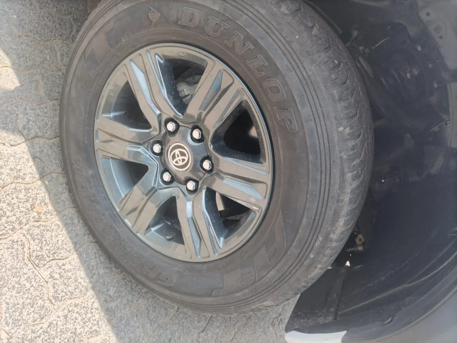 Used 2024 Toyota Hilux 2.4GD-6 double cab 4x4 SR - Bisi Motors