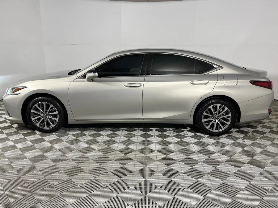Used 2022 Lexus ES 250 EX - WeBuyCars Germiston Used 2022 Lexus ES 250 EX - WeBuyCars Germiston