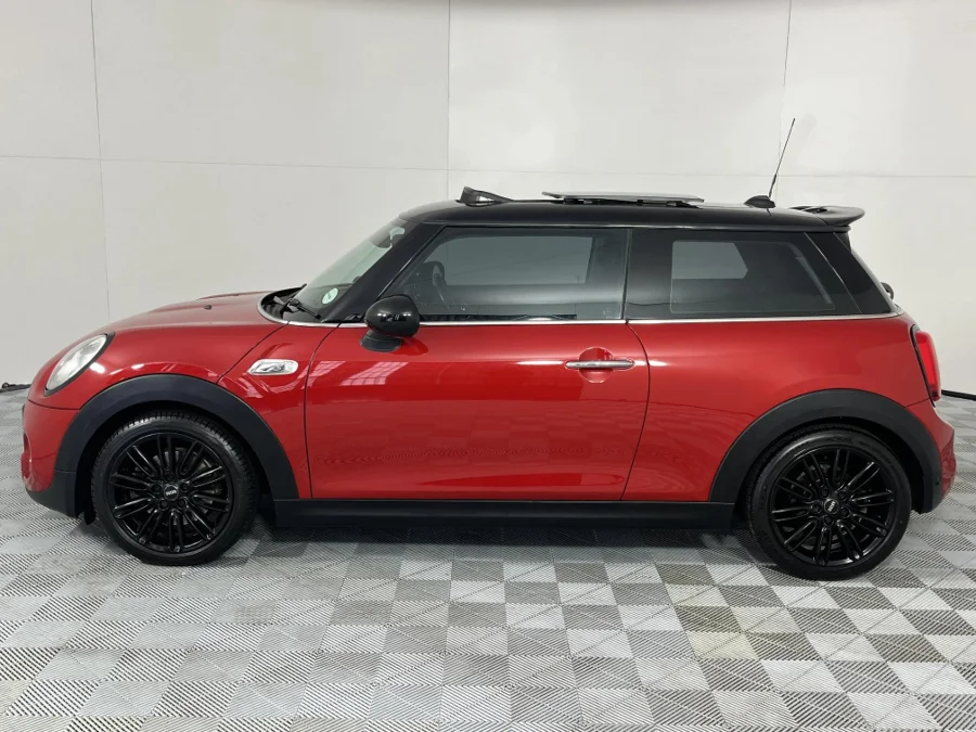 Used 2015 MINI Hatch Cooper S Hatch 3-door Seven 7 auto - WeBuyCars Mbombela Used 2015 MINI Hatch Cooper S Hatch 3-door Seven 7 auto - WeBuyCars Mbombela