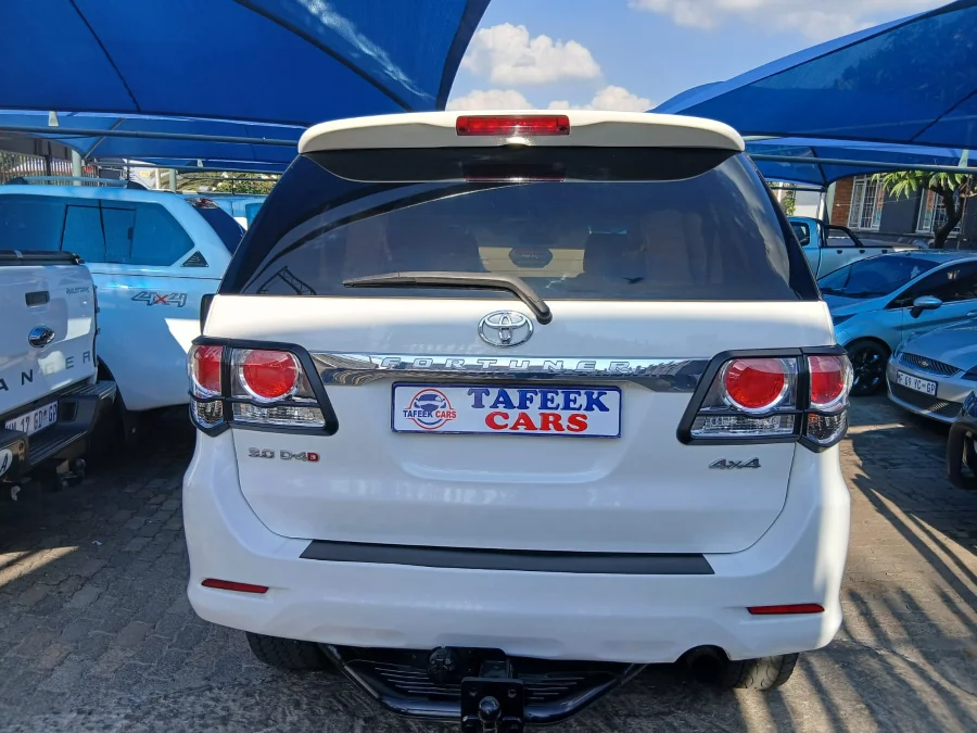 Used 2011 Toyota Fortuner 3.0D-4D 4x4 Heritage Edition auto - Tafeek Cars Used 2011 Toyota Fortuner 3.0D-4D 4x4 Heritage Edition auto - Tafeek Cars