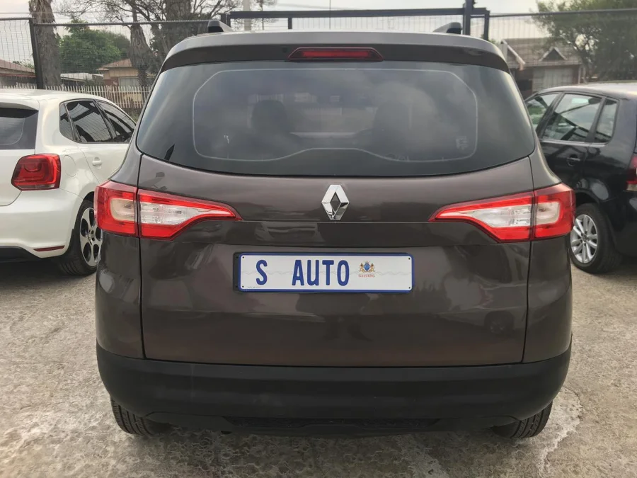 Used 2023 Renault Triber 1.0 Intens manual - S-Auto Used 2023 Renault Triber 1.0 Intens manual - S-Auto