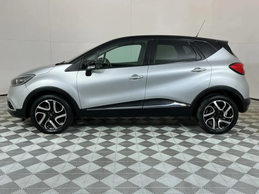 Used 2017 Renault Captur 66kW turbo Dynamique - WeBuyCars Midstream Used 2017 Renault Captur 66kW turbo Dynamique - WeBuyCars Midstream