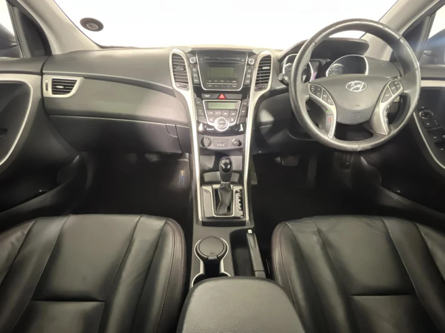 Used 2014 Hyundai i30 1.6 Premium auto - WeBuyCars Silverlakes Used 2014 Hyundai i30 1.6 Premium auto - WeBuyCars Silverlakes