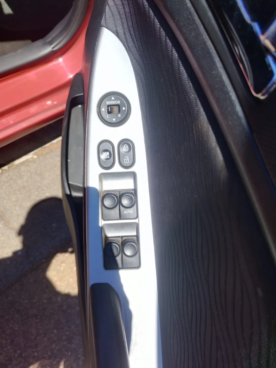 Used 2012 Hyundai Accent 1.6 GLS - Standard Cars on Deals Used 2012 Hyundai Accent 1.6 GLS - Standard Cars on Deals