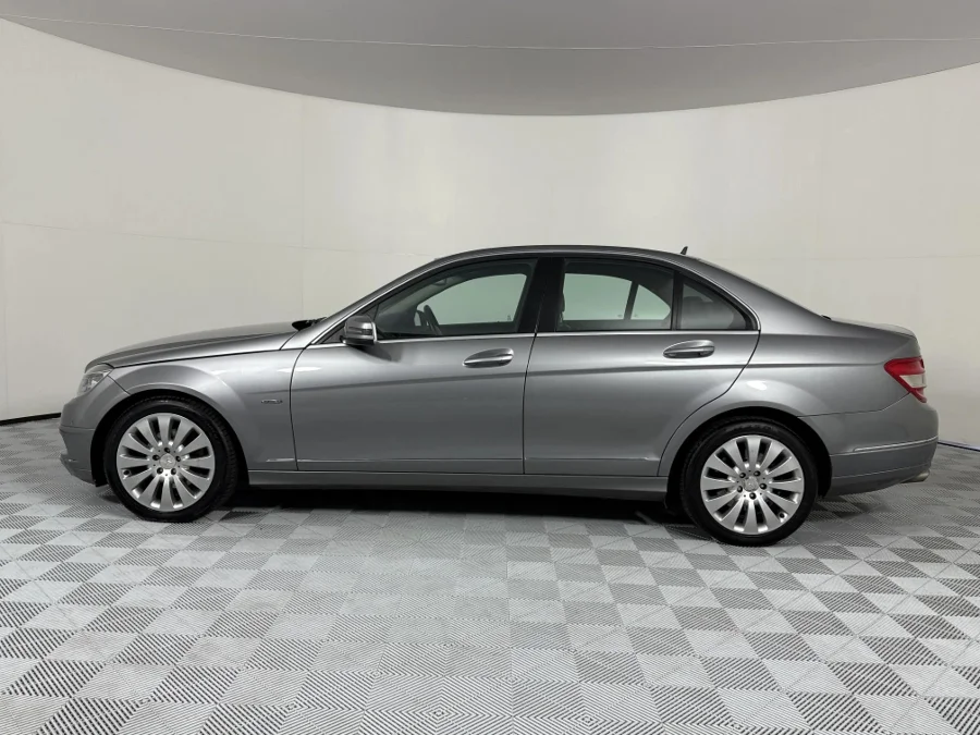 Used 2011 Mercedes-Benz C-Class C220CDI Elegance - WeBuyCars Vereeniging Used 2011 Mercedes-Benz C-Class C220CDI Elegance - WeBuyCars Vereeniging