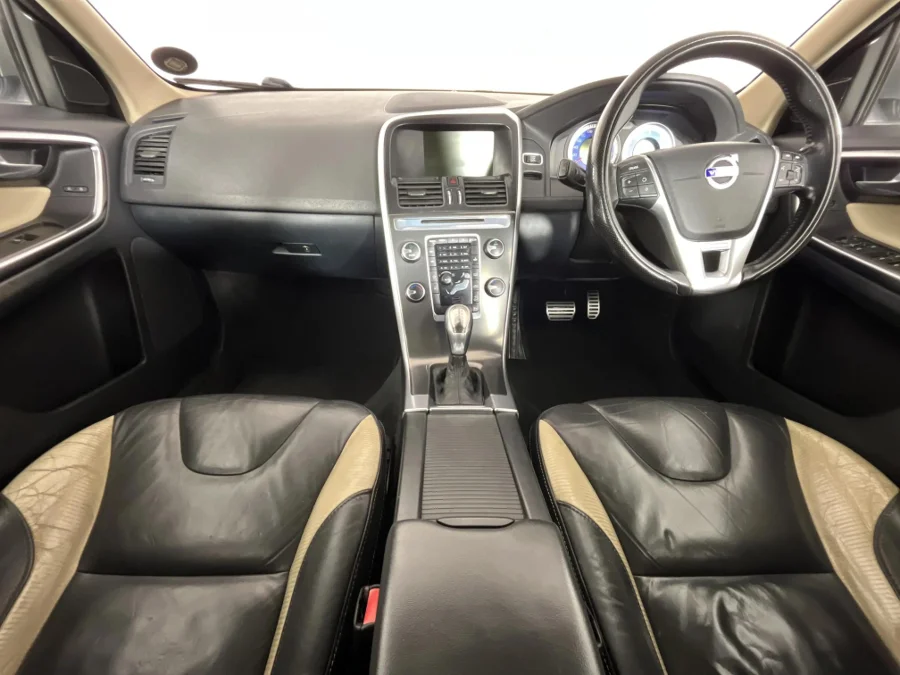 Used 2013 Volvo XC60 D5 AWD R-Design - WeBuycars East London Used 2013 Volvo XC60 D5 AWD R-Design - WeBuycars East London