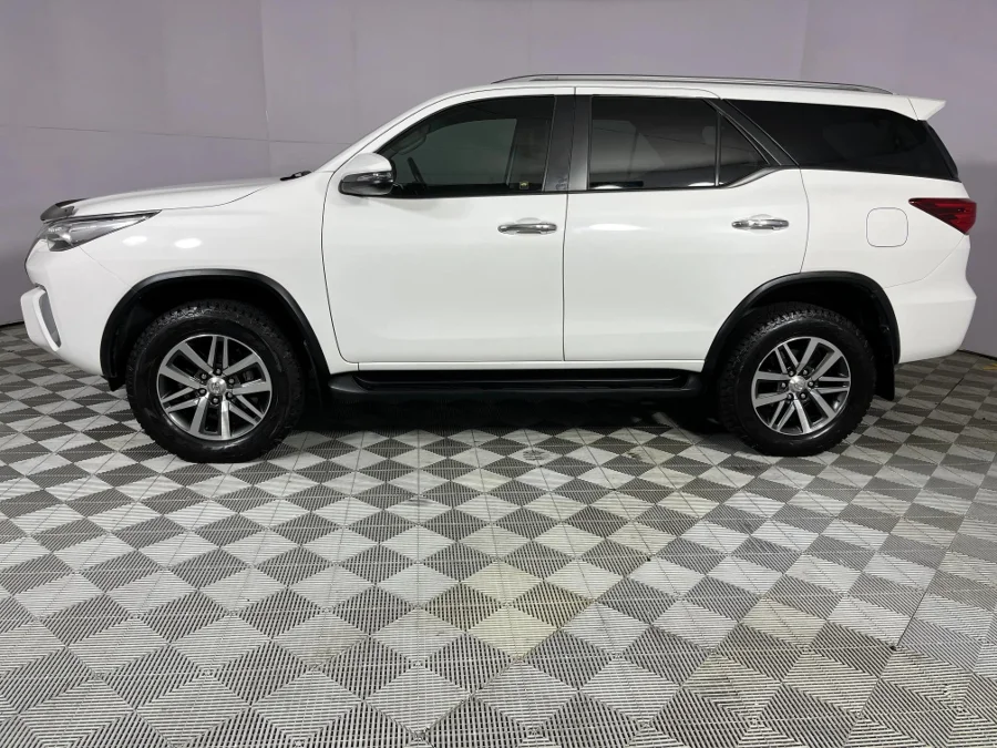 Used 2019 Toyota Fortuner 2.8GD-6 auto - WeBuyCars Epping Used 2019 Toyota Fortuner 2.8GD-6 auto - WeBuyCars Epping