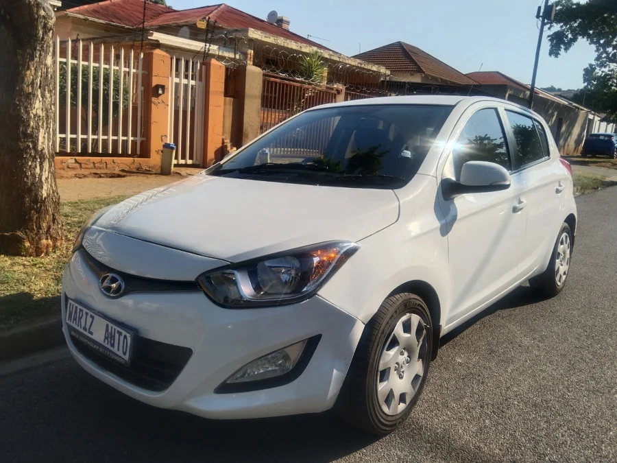Used 2014 Hyundai i20 1.4 Fluid auto - Wariz Auto Used 2014 Hyundai i20 1.4 Fluid auto - Wariz Auto