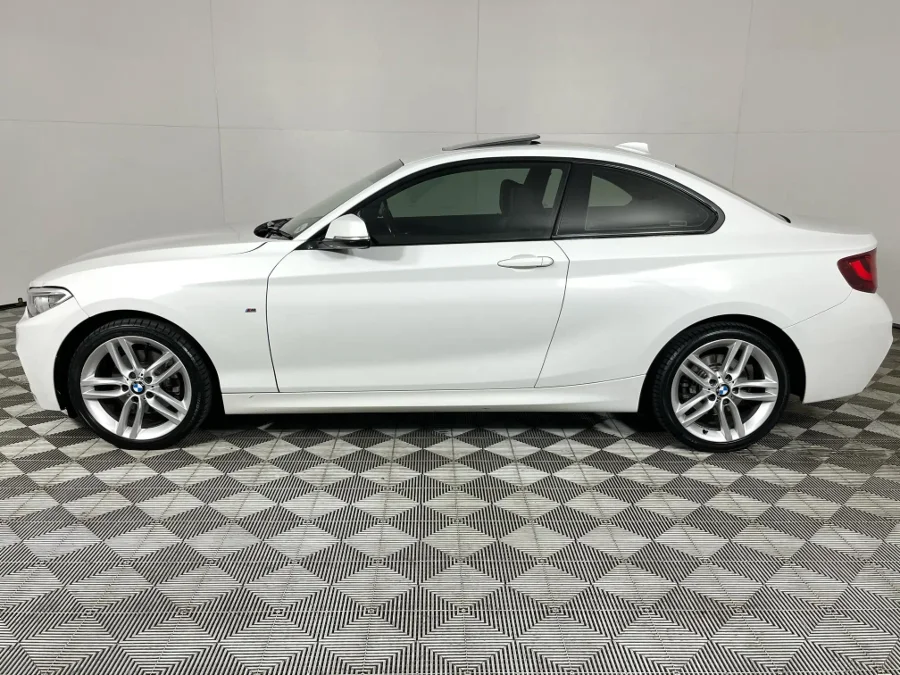 Used 2015 BMW 2 Series 220i coupe Sport - WeBuyCars JHB South Used 2015 BMW 2 Series 220i coupe Sport - WeBuyCars JHB South