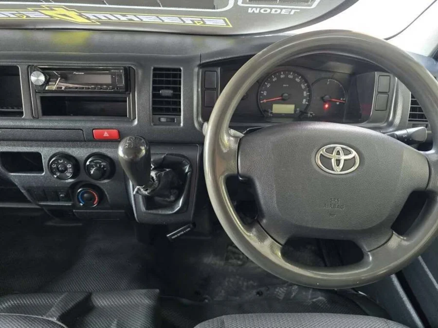 Used 2018 Toyota Quantum 2.5D-4D crew cab - Deals 4 Wheels Used 2018 Toyota Quantum 2.5D-4D crew cab - Deals 4 Wheels