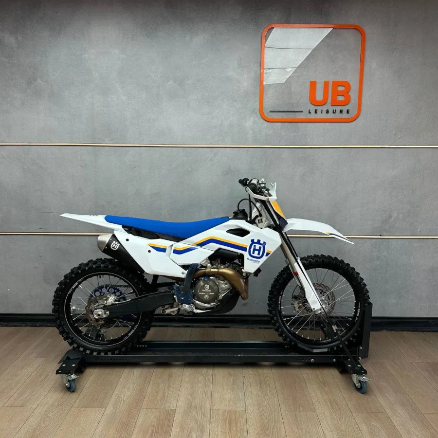 Used 2023 Husqvarna FC 450 - UB Leisure Used 2023 Husqvarna FC 450 - UB Leisure