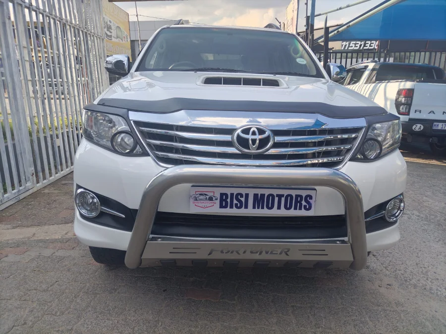 Used 2011 Toyota Fortuner 3.0D-4D 4x4 - Bisi Motors Used 2011 Toyota Fortuner 3.0D-4D 4x4 - Bisi Motors