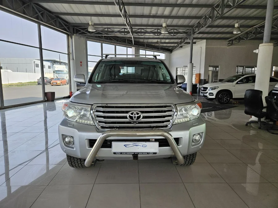 Used 2013 Toyota Land Cruiser 200 4.6 V8 VX - AAG Motors Pty Ltd Used 2013 Toyota Land Cruiser 200 4.6 V8 VX - AAG Motors Pty Ltd