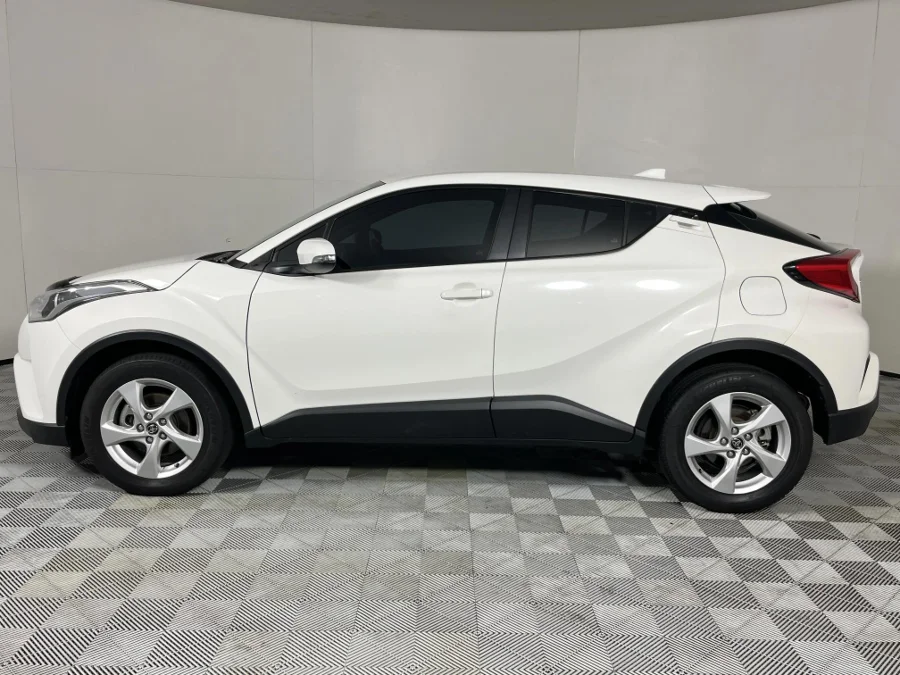 Used 2017 Toyota C-HR 1.2T Plus manual - WeBuyCars Riverhorse Used 2017 Toyota C-HR 1.2T Plus manual - WeBuyCars Riverhorse