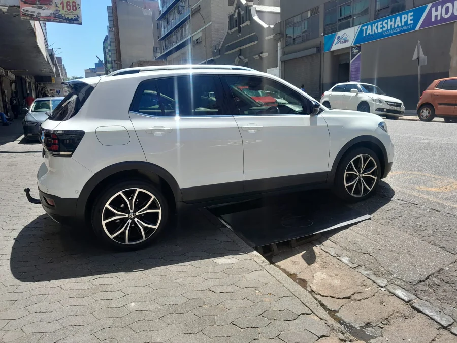 Preloaded Image 11 Preloaded Image 11