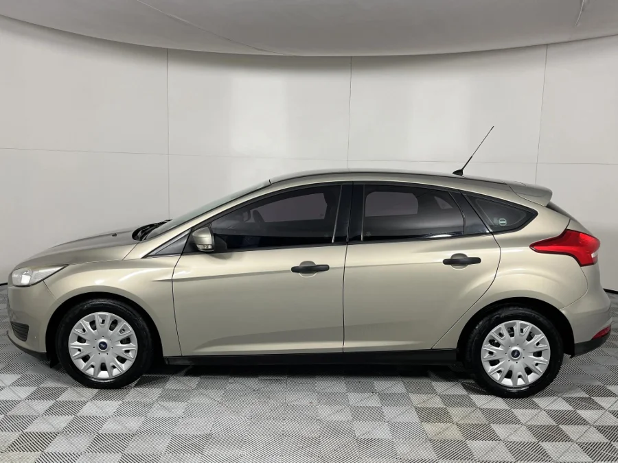 Used 2015 Ford Focus hatch 1.0T Ambiente - WeBuyCars Mbombela Used 2015 Ford Focus hatch 1.0T Ambiente - WeBuyCars Mbombela