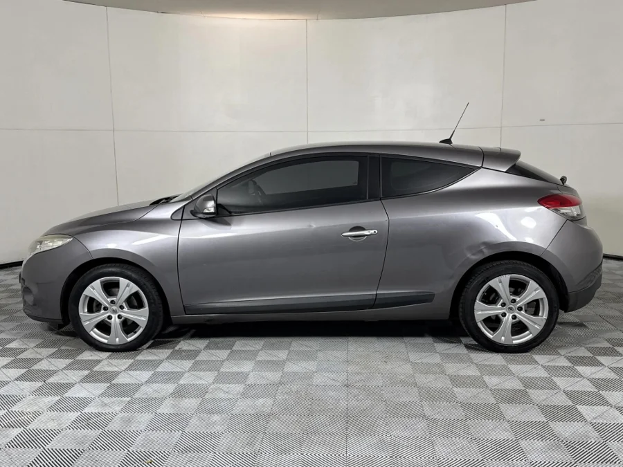 Used 2011 Renault Megane Mégane coupé 1.4TCe Dynamique - WeBuyCars Midstream Used 2011 Renault Megane Mégane coupé 1.4TCe Dynamique - WeBuyCars Midstream