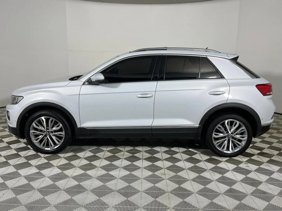 Used 2022 Volkswagen T-Roc 1.4TSI 110kW Design - WeBuyCars Midstream Used 2022 Volkswagen T-Roc 1.4TSI 110kW Design - WeBuyCars Midstream
