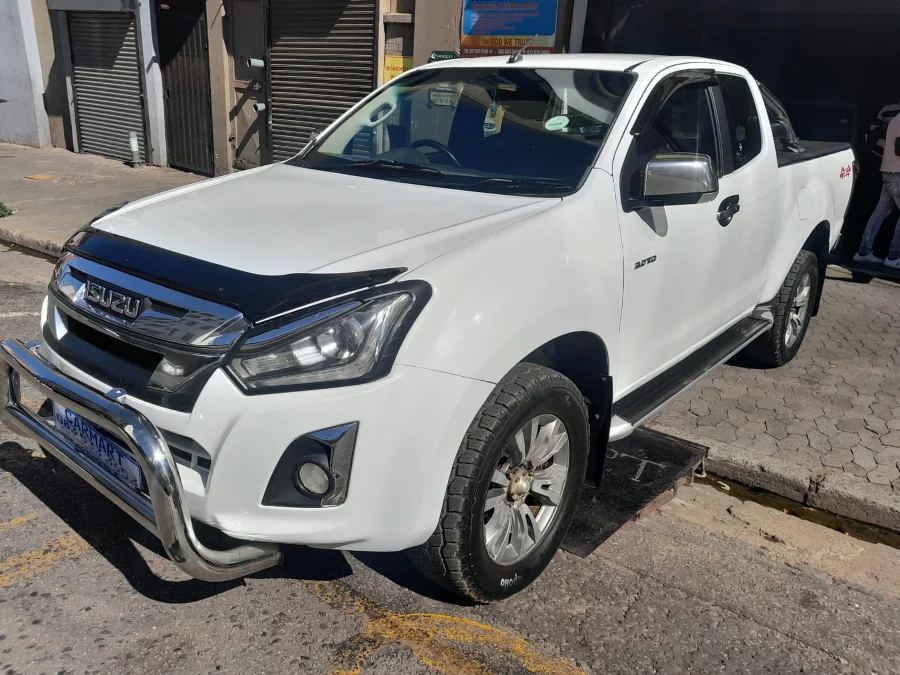 Used 2021 Isuzu D-Max 300 3.0TD Extended cab LX - Carmart Auto Dealer Used 2021 Isuzu D-Max 300 3.0TD Extended cab LX - Carmart Auto Dealer