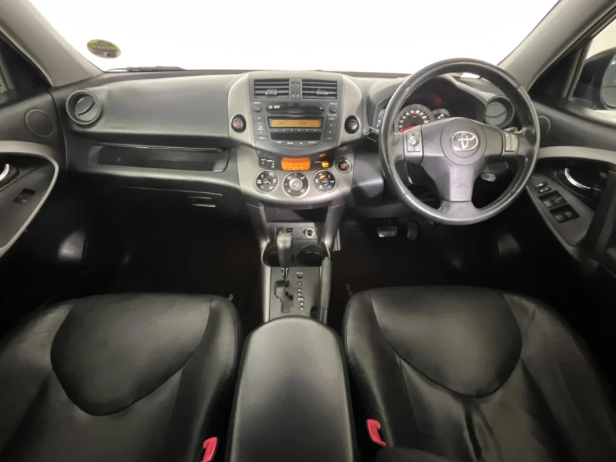 Used 2011 Toyota RAV4 2.0 VX auto - WeBuyCars JHB South Used 2011 Toyota RAV4 2.0 VX auto - WeBuyCars JHB South