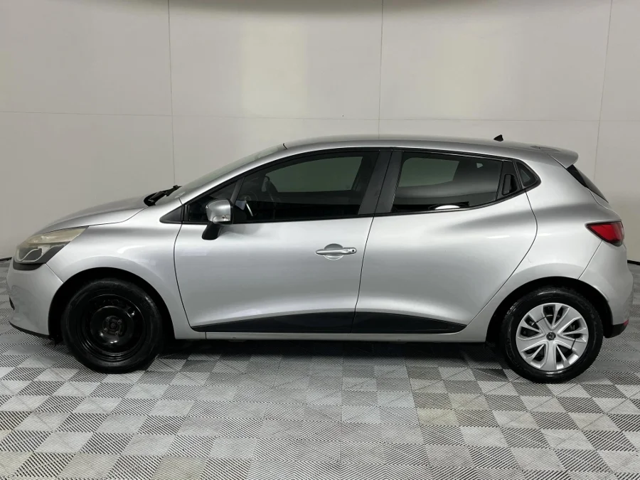 Used 2016 Renault Clio 66kW turbo Blaze - WeBuyCars Mbombela