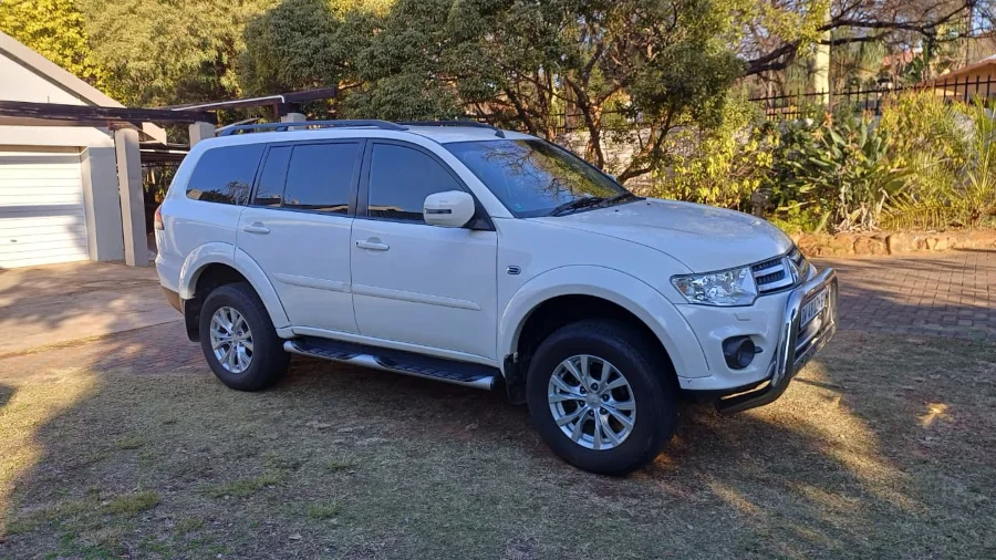 Used 2015 Mitsubishi Pajero Sport 2.5DI-D 4x4 - Private Seller Used 2015 Mitsubishi Pajero Sport 2.5DI-D 4x4 - Private Seller