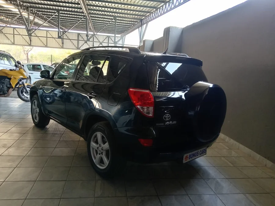 Used 2006 Toyota RAV4 2.0 VX auto - Bonus Cars
