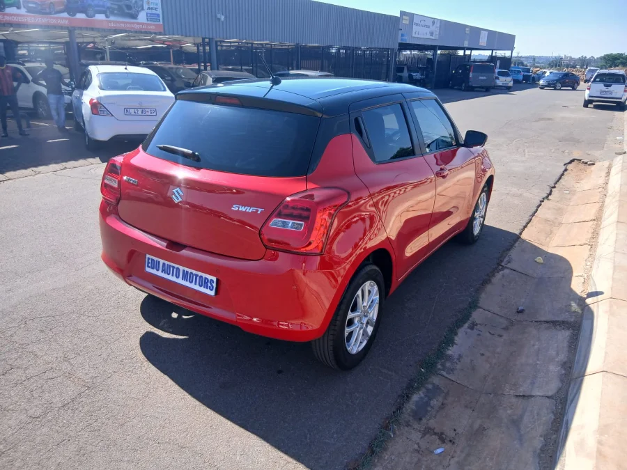Used 2023 Suzuki Swift 1.2 GLX manual - Edu Auto Motors