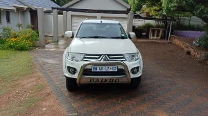 Used 2015 Mitsubishi Pajero Sport 2.5DI-D 4x4 Used 2015 Mitsubishi Pajero Sport 2.5DI-D 4x4