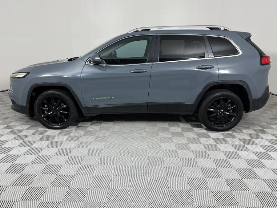 Used 2014 Jeep Cherokee 2.8CRD Limited - WeBuyCars Vereeniging Used 2014 Jeep Cherokee 2.8CRD Limited - WeBuyCars Vereeniging