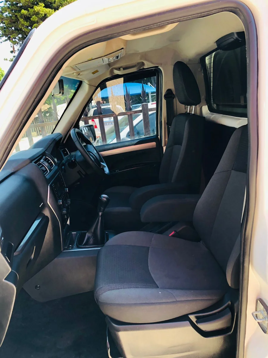 Used 2024 Mahindra Pik Up 2.2CRDe single cab S6 Karoo - SG Cars