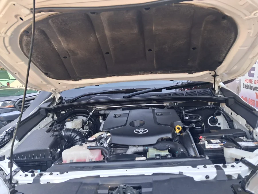 Used 2020 Toyota Hilux 2.8GD-6 double cab Legend 50 auto - Jet Cars Used 2020 Toyota Hilux 2.8GD-6 double cab Legend 50 auto - Jet Cars