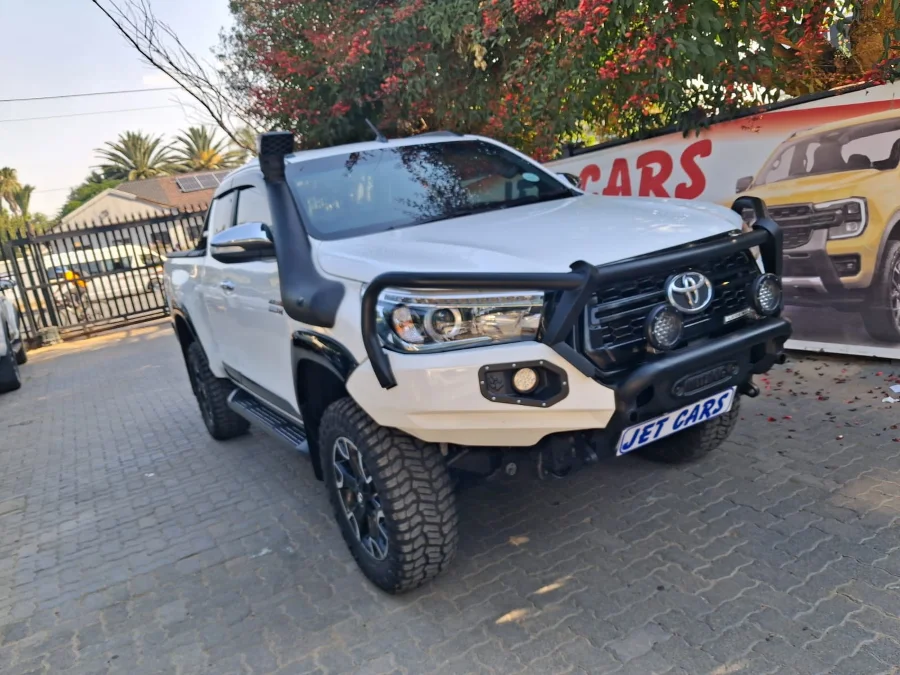 Used 2020 Toyota Hilux 2.8GD-6 double cab Legend 50 auto - Jet Cars Used 2020 Toyota Hilux 2.8GD-6 double cab Legend 50 auto - Jet Cars