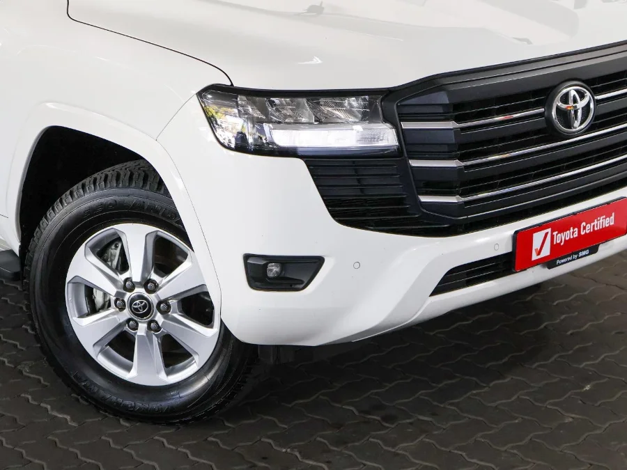 Used 2022 Toyota Land Cruiser 300 3.3D GX-R - SMG Toyota Cresta Used 2022 Toyota Land Cruiser 300 3.3D GX-R - SMG Toyota Cresta