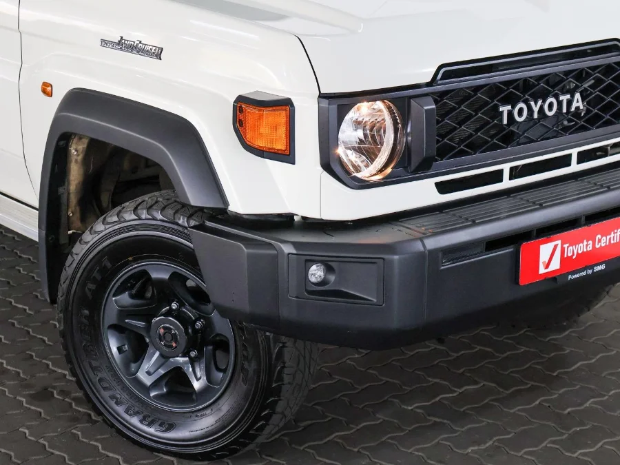 Used 2025 Toyota Land Cruiser 79 2.8GD-6 double cab - SMG Toyota Cresta