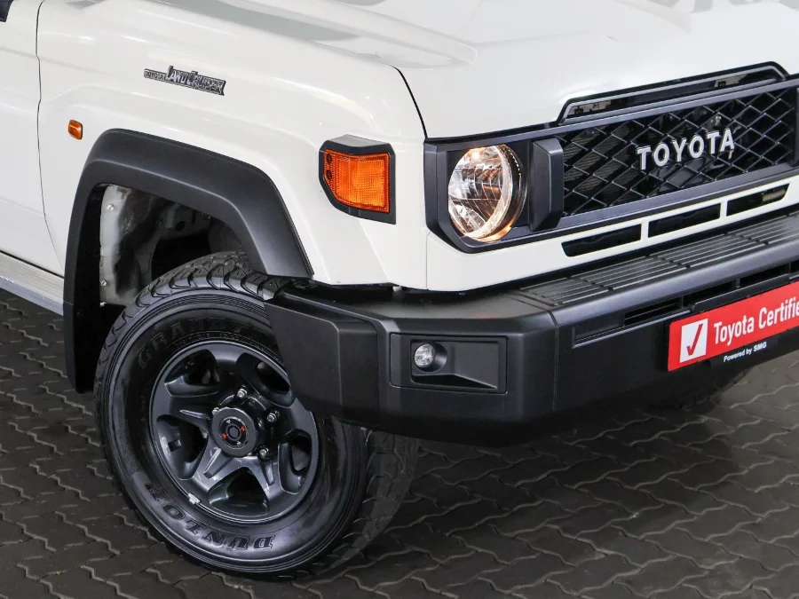 Used 2025 Toyota Land Cruiser 79 2.8GD-6 double cab - SMG Toyota Cresta