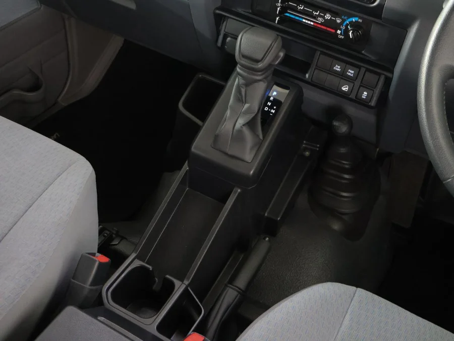 Used 2025 Toyota Land Cruiser 79 2.8GD-6 double cab - SMG Toyota Cresta