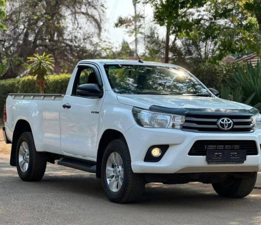 Used 2018 Toyota Hilux 2.4GD-6 SRX - Xpertz Carz Used 2018 Toyota Hilux 2.4GD-6 SRX - Xpertz Carz