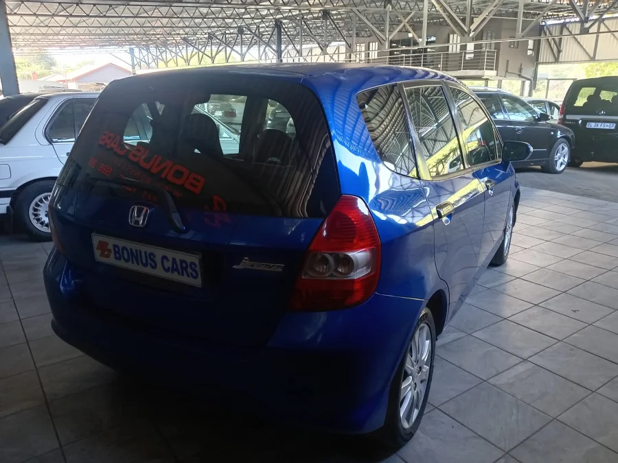 Preloaded Image 3 Preloaded Image 3