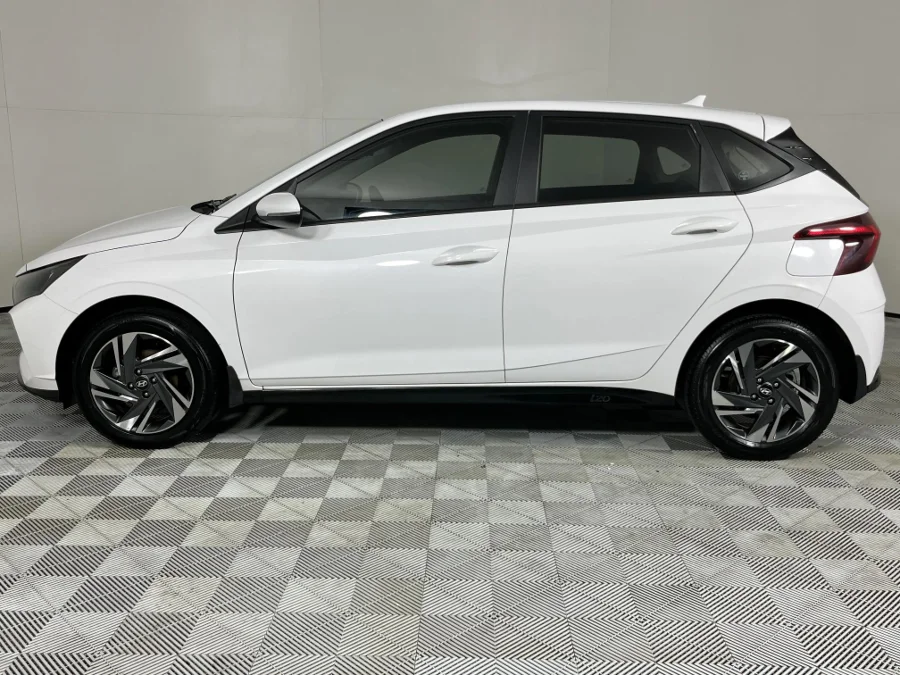 Used 2023 Hyundai i20 1.2 Fluid - WeBuyCars Riverhorse Used 2023 Hyundai i20 1.2 Fluid - WeBuyCars Riverhorse