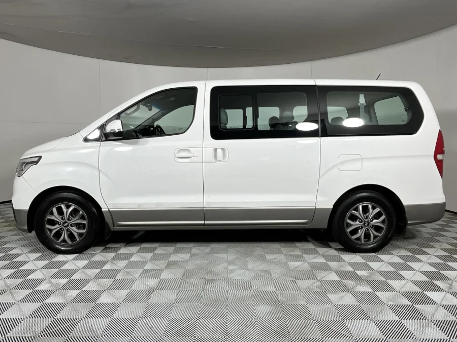 Used 2019 Hyundai H-1 2.5VGTi bus Elite 9-seater - WeBuyCars Riverhorse Used 2019 Hyundai H-1 2.5VGTi bus Elite 9-seater - WeBuyCars Riverhorse