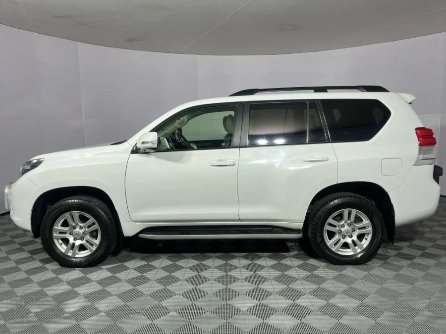 Used 2013 Toyota Land Cruiser Prado 4.0 VX - WeBuyCars Rustenburg