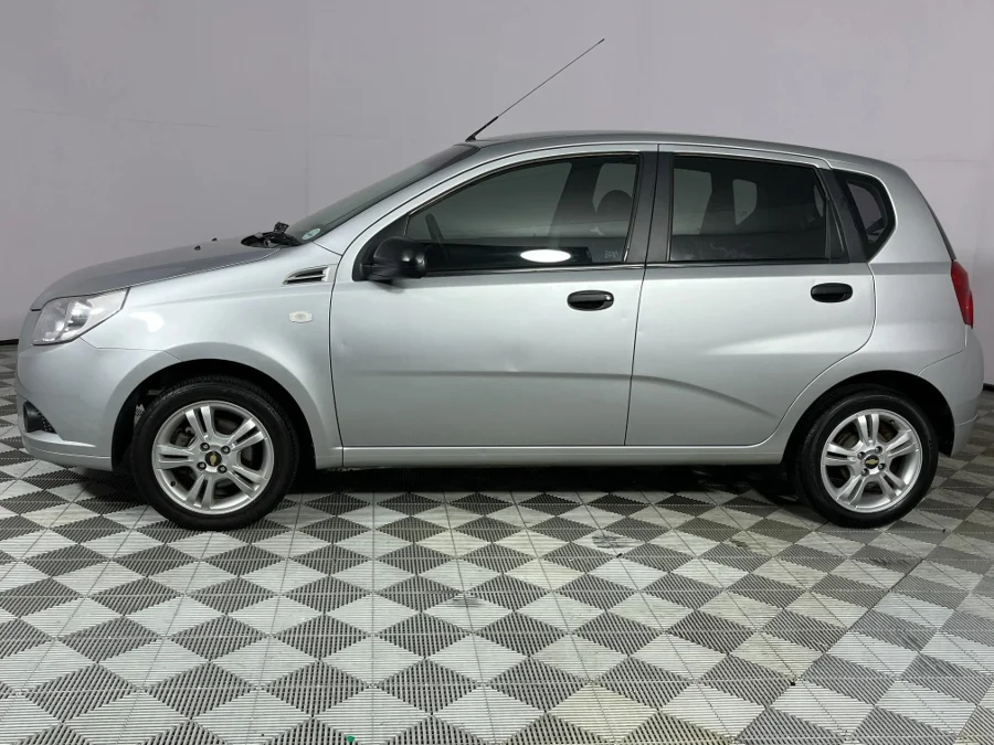 Used 2015 Chevrolet Aveo hatch 1.6 L - WeBuyCars Brackenfell Cape Town Used 2015 Chevrolet Aveo hatch 1.6 L - WeBuyCars Brackenfell Cape Town