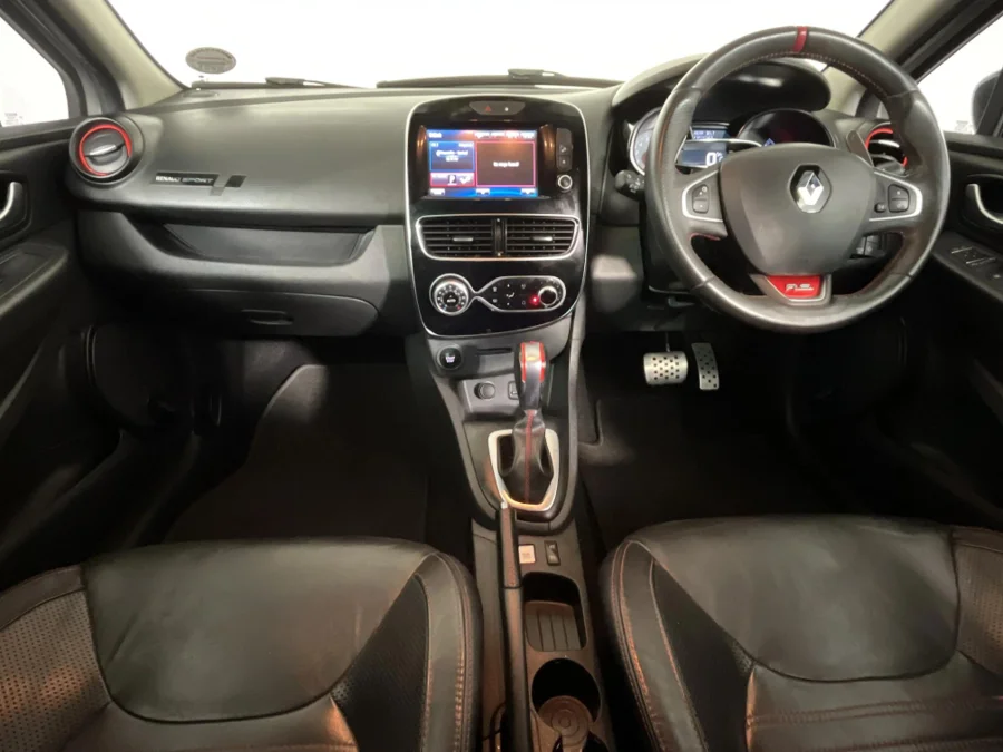 Used 2017 Renault Clio RS 220 Trophy - WeBuyCars Silverlakes Used 2017 Renault Clio RS 220 Trophy - WeBuyCars Silverlakes