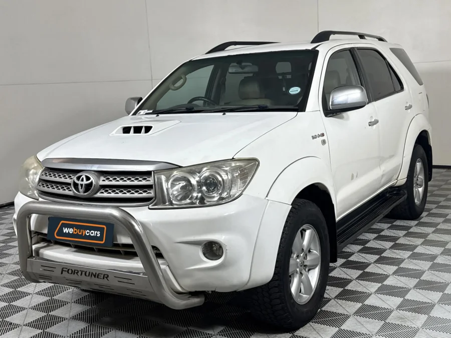 Used 2010 Toyota Fortuner 3.0D-4D 4x4 - WeBuyCars Midstream