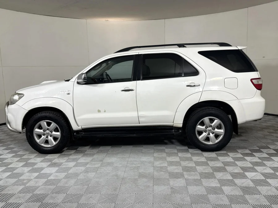 Used 2010 Toyota Fortuner 3.0D-4D 4x4 - WeBuyCars Midstream